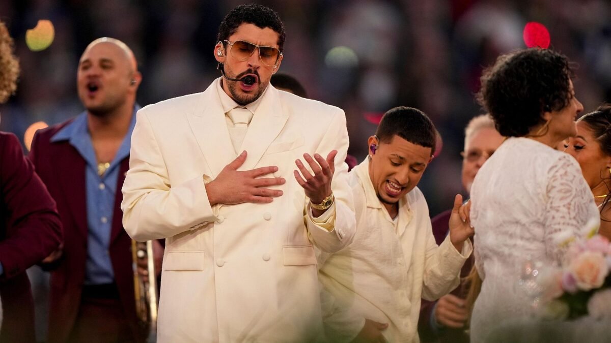 partitura gratis en pdf partitura de charanga arreglos para charanga Txaranga Bad bunny superbowl Nuevayol baile inolvidable debí tirar más fotos dtmf Café con ron